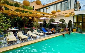 Palais Shazam & Spa